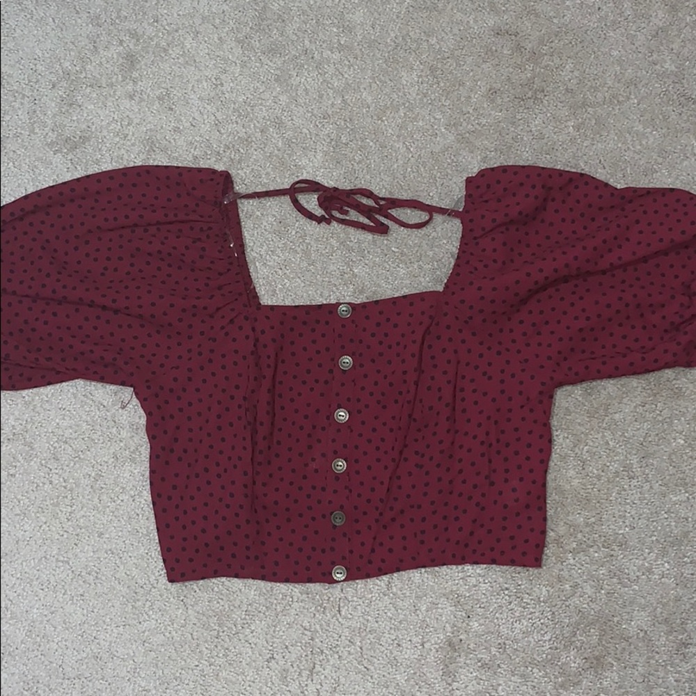 Crop top with scrunched back and tie